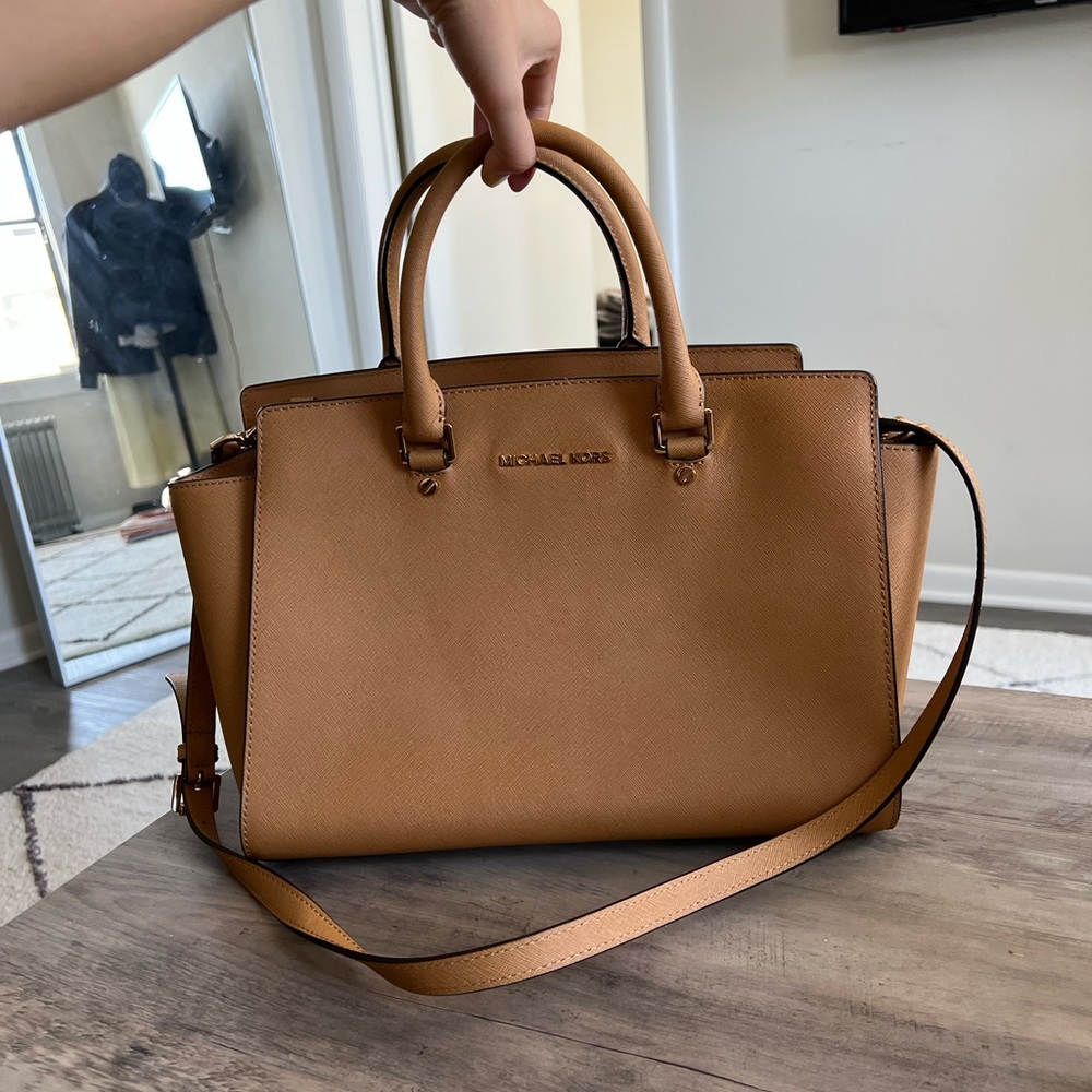 MICHAEL MICHAEL KORS SELMA SAFFIANO LEATHER SATCHEL BROWN